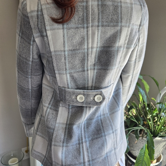 Old Navy Jacket - Picture 4 of 6